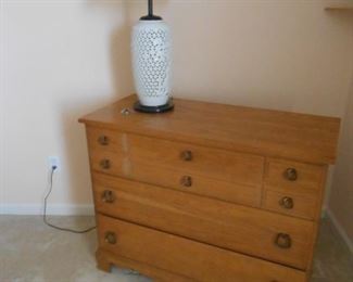 Solid wood chest of drawers