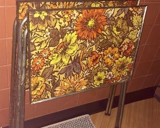 * Vintage TV Tray Set