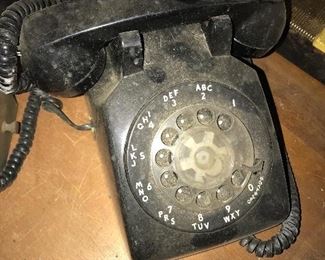 Black rotary phone $15