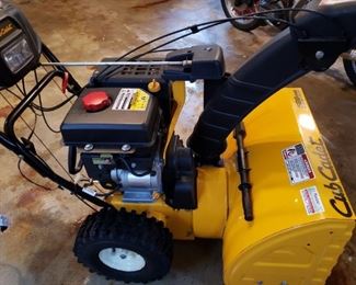 Cub Cadet 526 SWE Snow Thrower