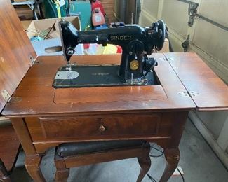 1947 Singer sewing machine 201-2 and matching bench