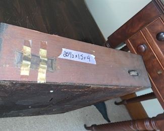 PLL #209 Daniel Pratt & Sons Boston - Antique Clock with Reverse Painting - $250