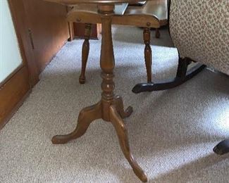 PLL #304 Circular Table/Stand @ $25 