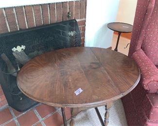 PLL #325 Drop Leaf Table @ $35 