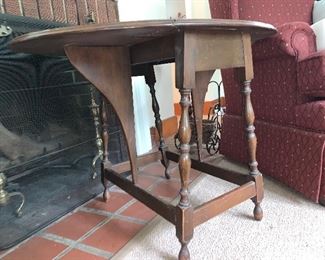 PLL #325 Drop Leaf Table @ $35