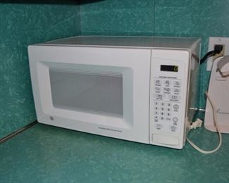 PLL #342 Microwave @ $25  