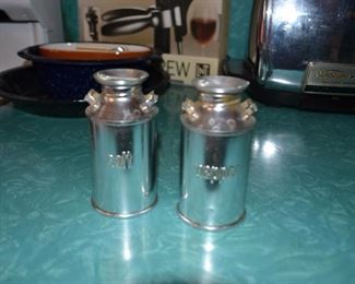 PLL #402 Salt & Pepper @ $5 pair 