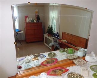 PLL #560 Part of Bed Set ; Ladies Dresser with attached mirror, Bed, two nightstands & tall dresser (Kling) @ $500 for ALL