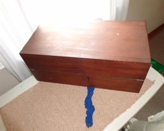 PLL #567 Vintage Writing Desk $75