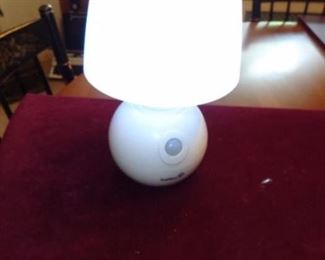 PLL #631 Battery Operated Lamp $10