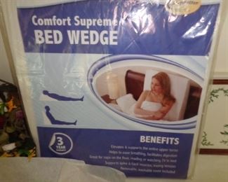 PLL #644 Bed Wedge New $10