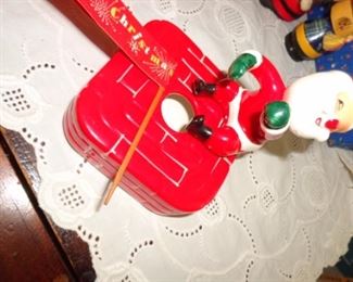 PLL #707 Christmas Candle Climbers In Original Box (one Santa has a broken foot) @ $15 