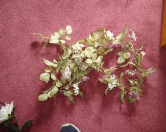 PLL #714 Flower Garland $4