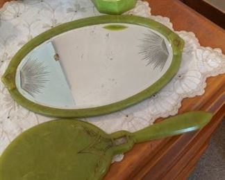 PLL #728 3 pc Vanity Set $25