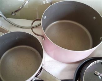 Lot 13:
Assortment of pots and pans (Including Calphalon) 