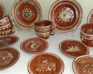 Lot 30: 
Antique vintage 1930/1940 red ware Mexican plates and cups 
13 small 
5 Medium 
8 mugs 
