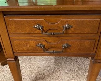 End table