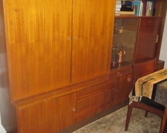 Stunning Mid-Century Modern Wall Unite Bar Combo 