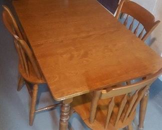 Solid wood kitchen table /4 chairs