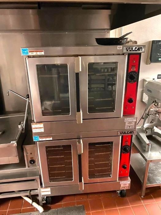 Double Stack Convection Ovens
Vulcan model VC4GD-11D350K
Natural gas
On wheels