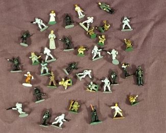 38 pieces of Star Wars Micro Machines Figurines ~ 1/2 to 1 1/4 in. tall