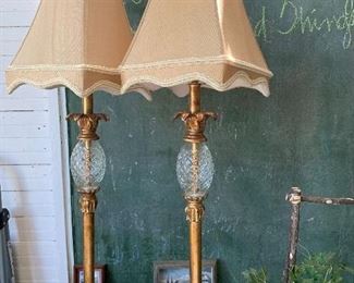 Pineapple lamps 