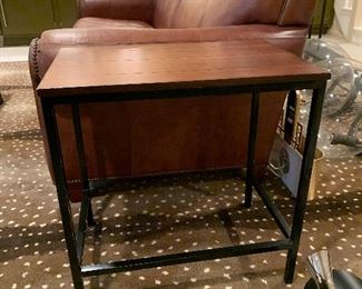 Metal and wood side table in great condition 24"x16"x24" - Price $150