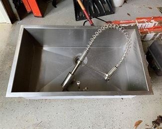 Commercial grade sink in great condition. 