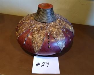 #27 ~ ($50) Beautiful Round Urn in red with decorative leaf patterns- Heavy! 