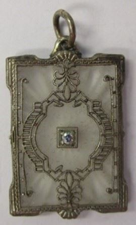 Vintage filligree rectangular pendant