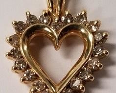Heart shaped diamond pendant