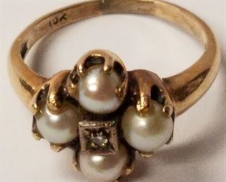 10kt diamond and pearl ring sz 6