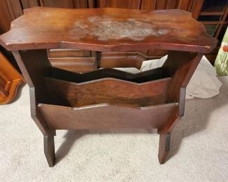 1 Wooden Side Table with Lower Magazine Rack