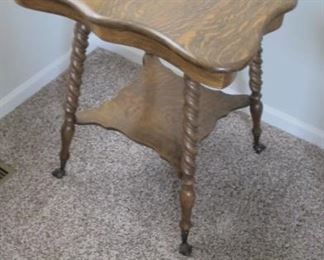 $325.00 Antique quarter-sawn oak parlor table with Metal ball/claw feet 24 x 28 x 28