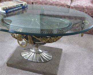 $200.00 Heavy Glass Top coffee table 41.5 x 21 x 27.5