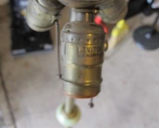 $50.00 Vintage floor lamp needs repair