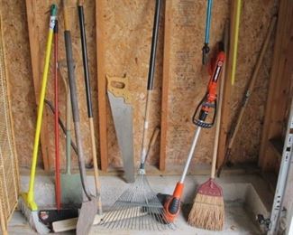 Lawn tools $3.00-$15.00
