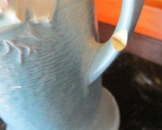 $125.00 Roseville 953-9 vase with chip in handle, totally restorable, Otherwise perfect