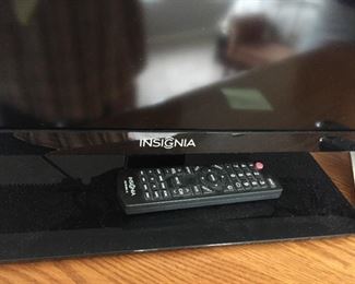 $55.00 40" Insignia non smart tv w/remote