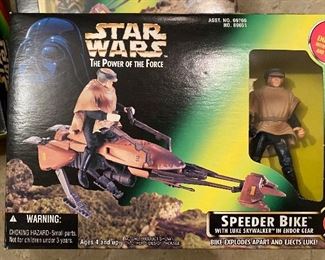  POTF SPEEDER BIKE WITH LUKE SKYWALKER IN ENDOR GEAR   