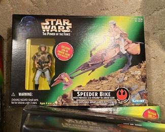  Power of the Force Speeder Bike with Leia Organa Endor Gear - Kenner   