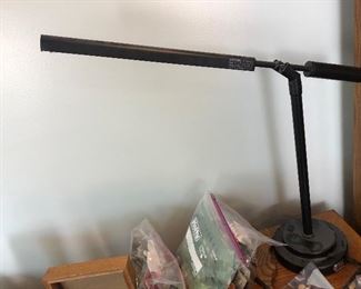 Desk lamp