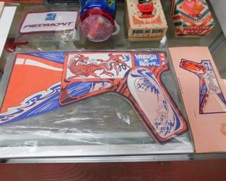 Whoosh and Pop It Gun(Mint on Card)