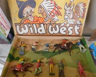 Britains Lead Wild West Set in Box