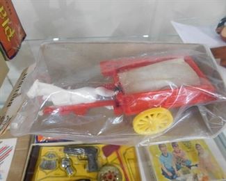 Holiday Toys Horse and Wagon(Mint in Package)
