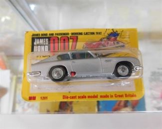Old Corgi Husky Extra James Bond Aston Martin on Card