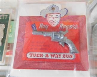 Roy Rogers Tuck A Way Gun Mint on Card