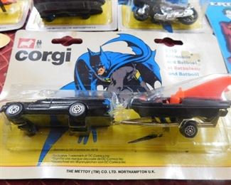 1979 Corgi Batmobile and Bat Boat(Mint on Card)