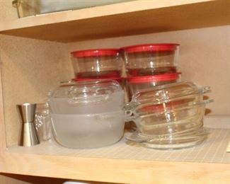 Pyrex with lids