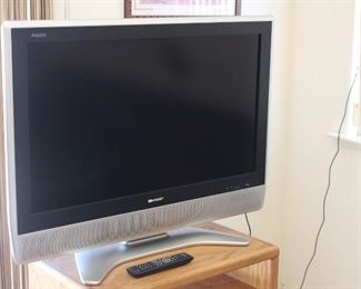 Sharp 40' Flat Screen TV